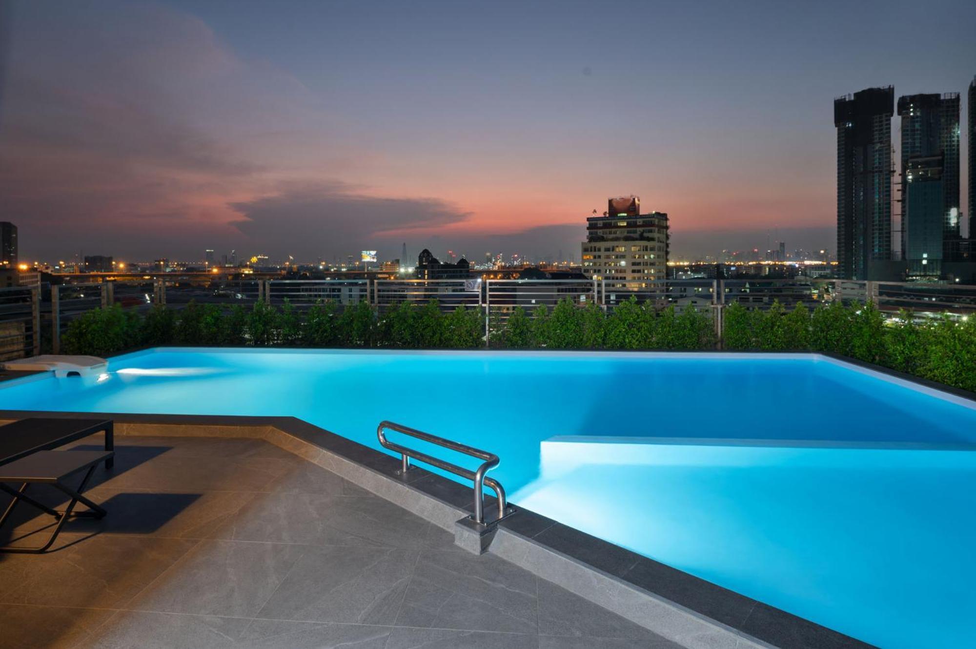 Lumen Bangkok Udomsuk Station Hotell Eksteriør bilde