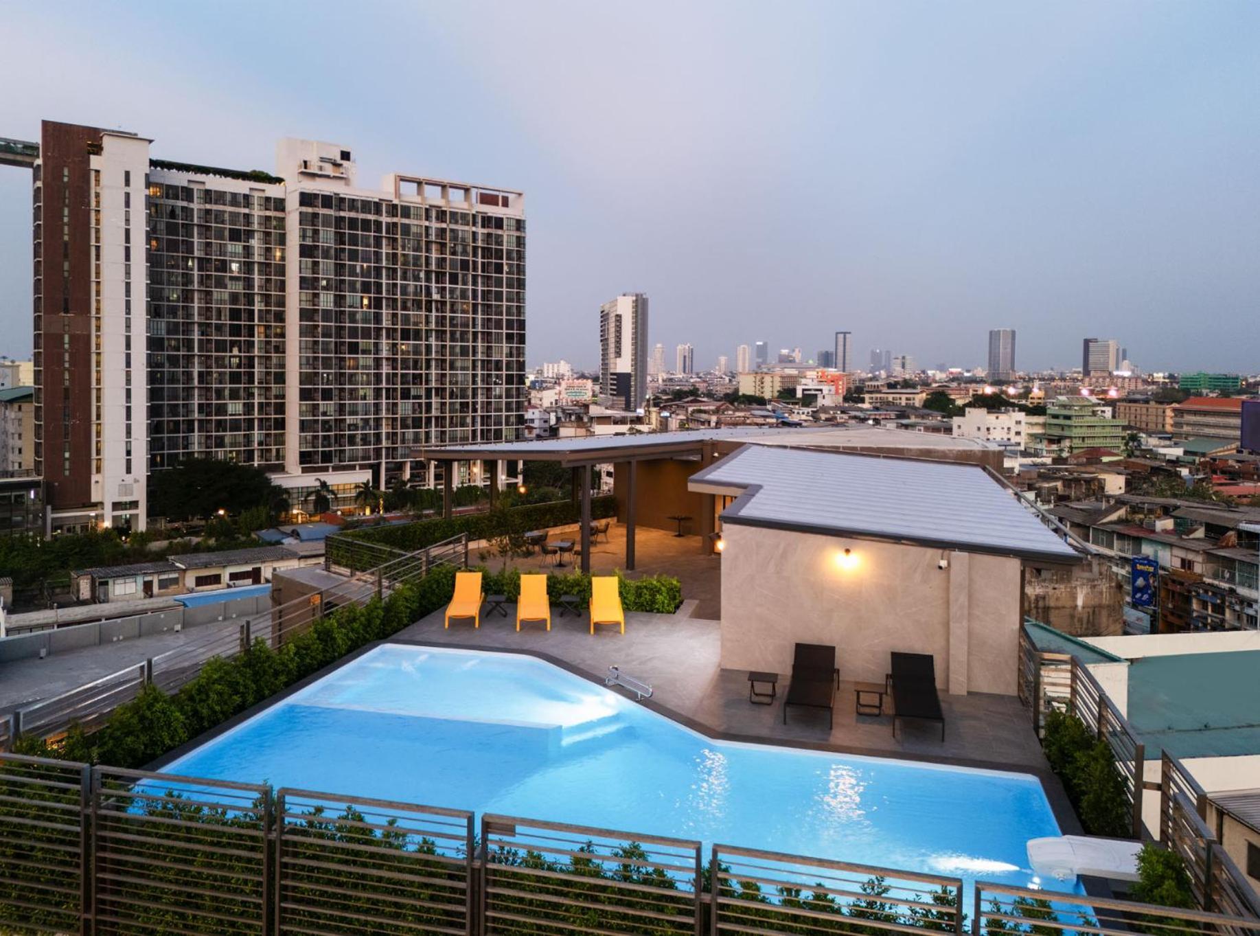 Lumen Bangkok Udomsuk Station Hotell Eksteriør bilde