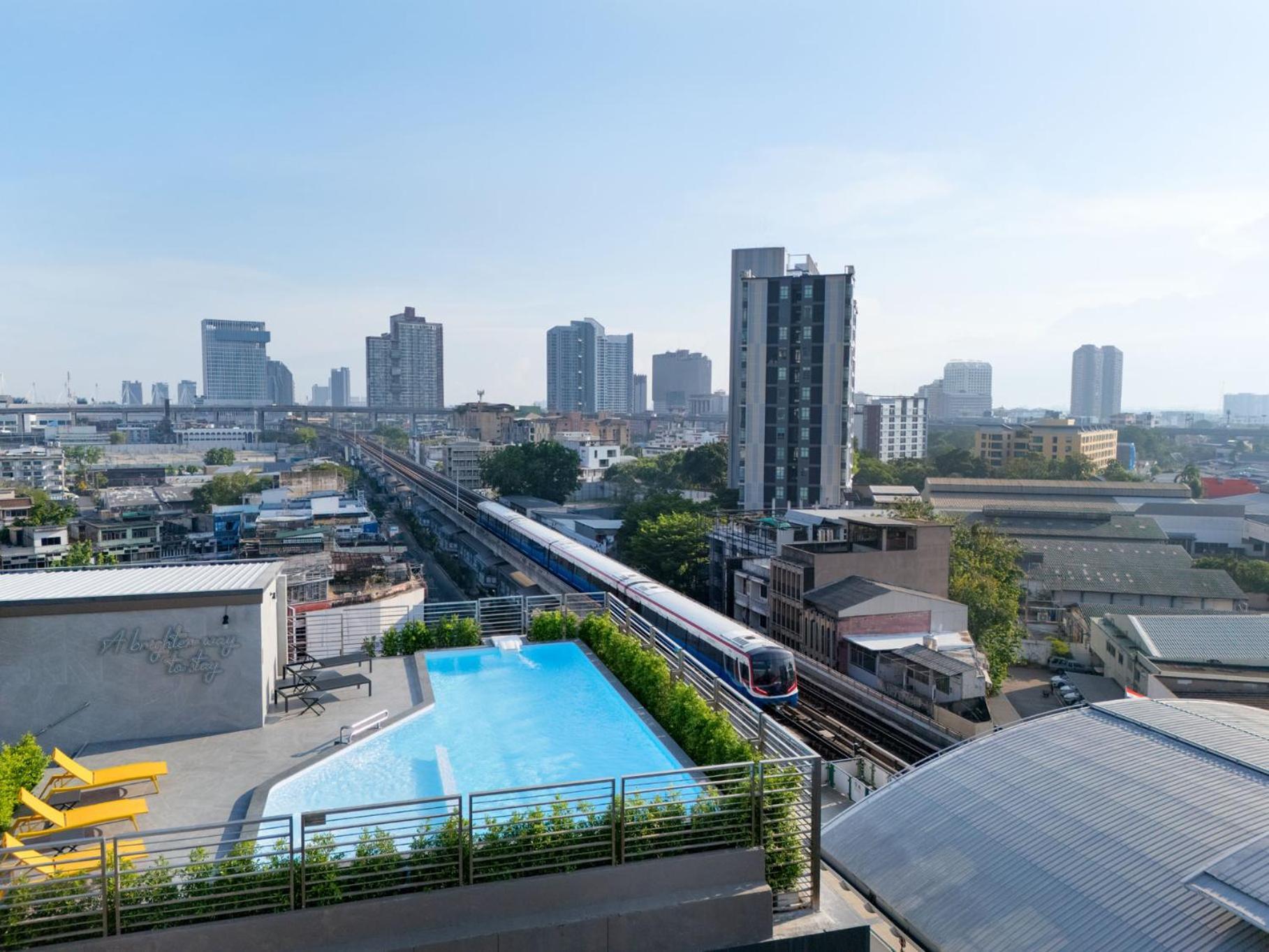 Lumen Bangkok Udomsuk Station Hotell Eksteriør bilde